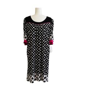 Tiana B Dress Short Sleeve Knee Length Shift Black White Pink Dress Size 18 NEW